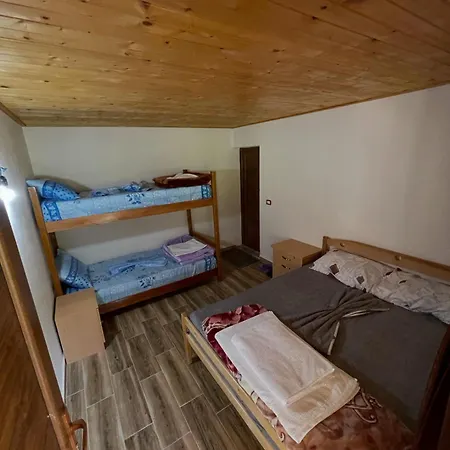 Kakia בית הארחה *