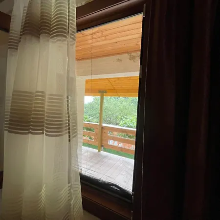 Kakia בית הארחה *